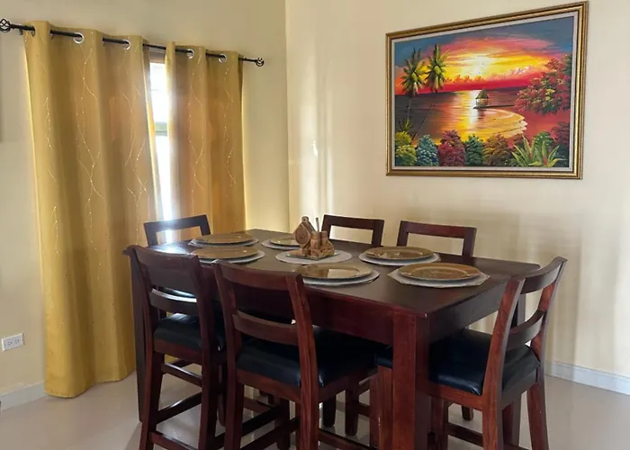 Serenity Villa Ocho Ríos