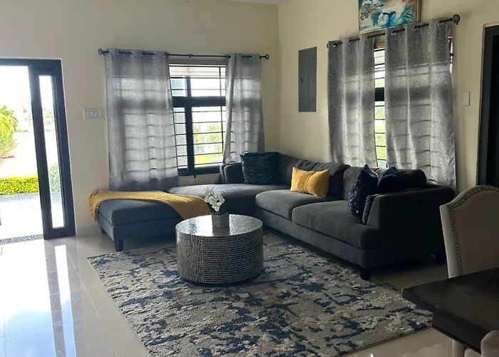 Serenity Villa Ocho Ríos